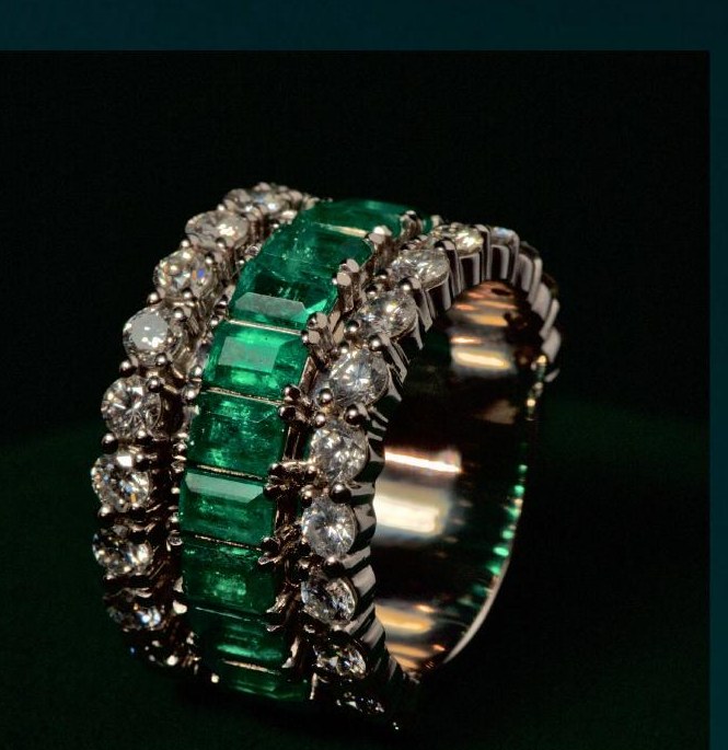 Shen Ring — Emeralds & Diamonds — Colombian emerald ring by VEDRA Emeralds (ref. SC01)